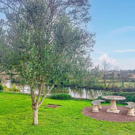 6 Bedroom Beautiful Home In Touvre Holiday home Touvre