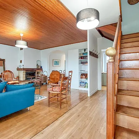 6 Bedroom Beautiful Home In Touvre * Touvre